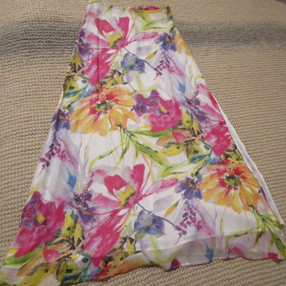 Silk Skirt in Vibrant Floral Print - Yumi Kim Ariel